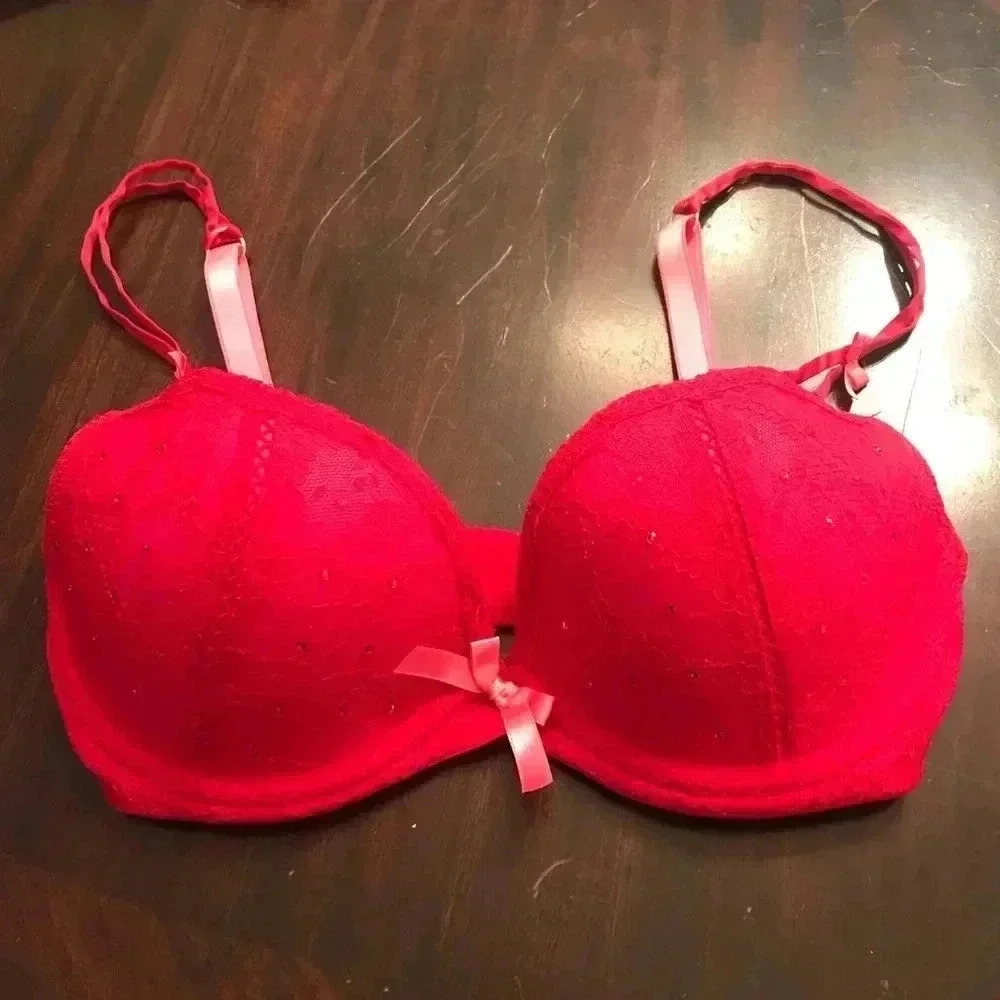 Victoria’s Secret bra